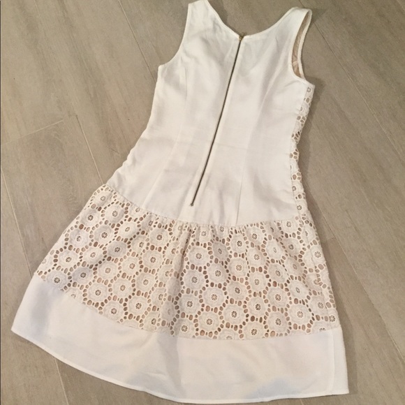 🆕 ABS crochet off white dress 👗 - Picture 2 of 6